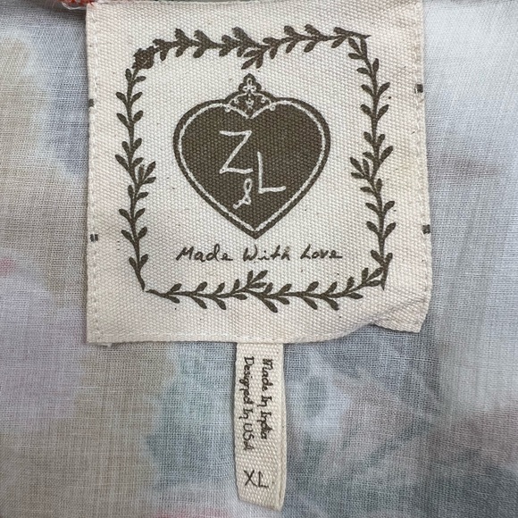 Z&L Floral Kaftan Cover-Up (HAT not included) - Picture 6 of 7